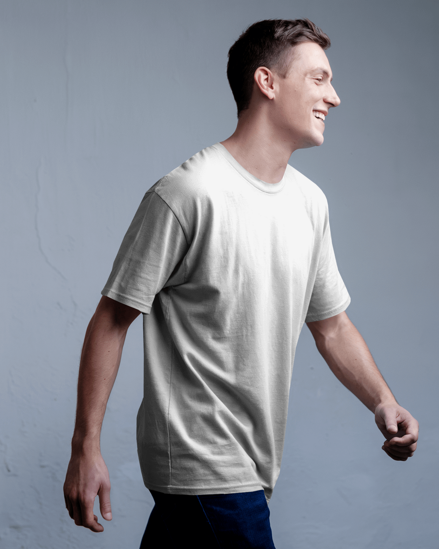 Oversized White T-Shirt for Men โ Minimalist Everyday Essential